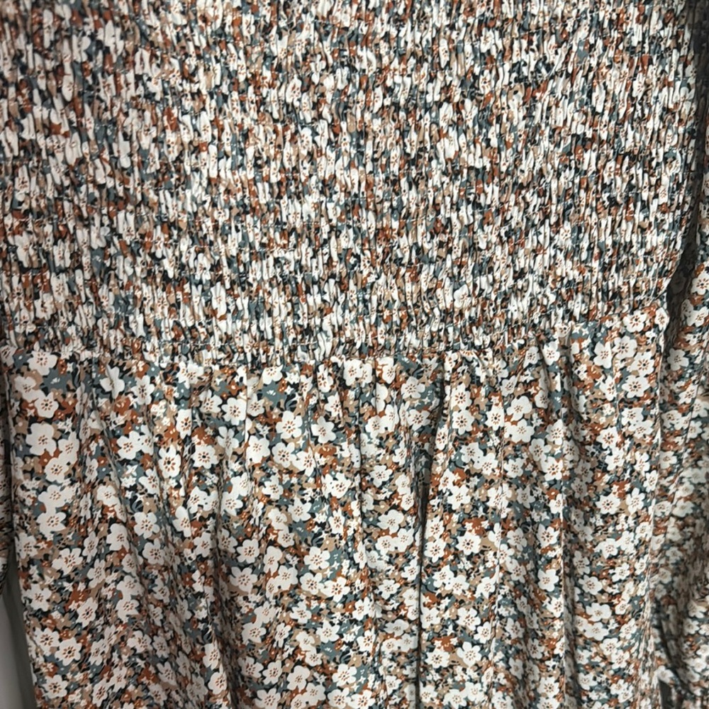 Floral Long Sleeve Smocked Dress by SHEIN Size Small/4 - Picture 4 of 11